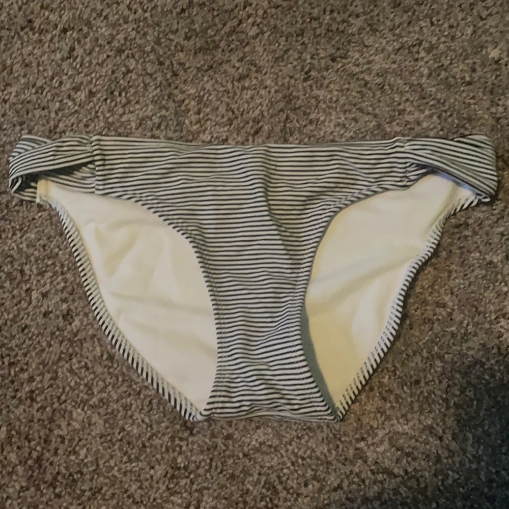 Xhilaration bathing suit bottom